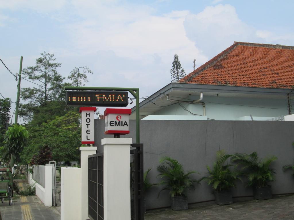 Hotel Emia Bandung Exteriér fotografie